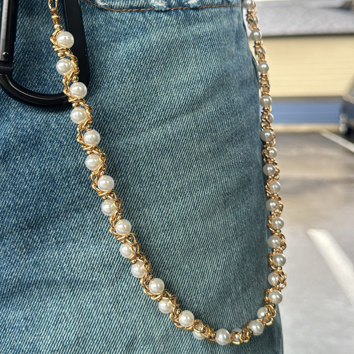 IGNRNT Studios Gold Pearl Link Belt Chain - Gold/White
