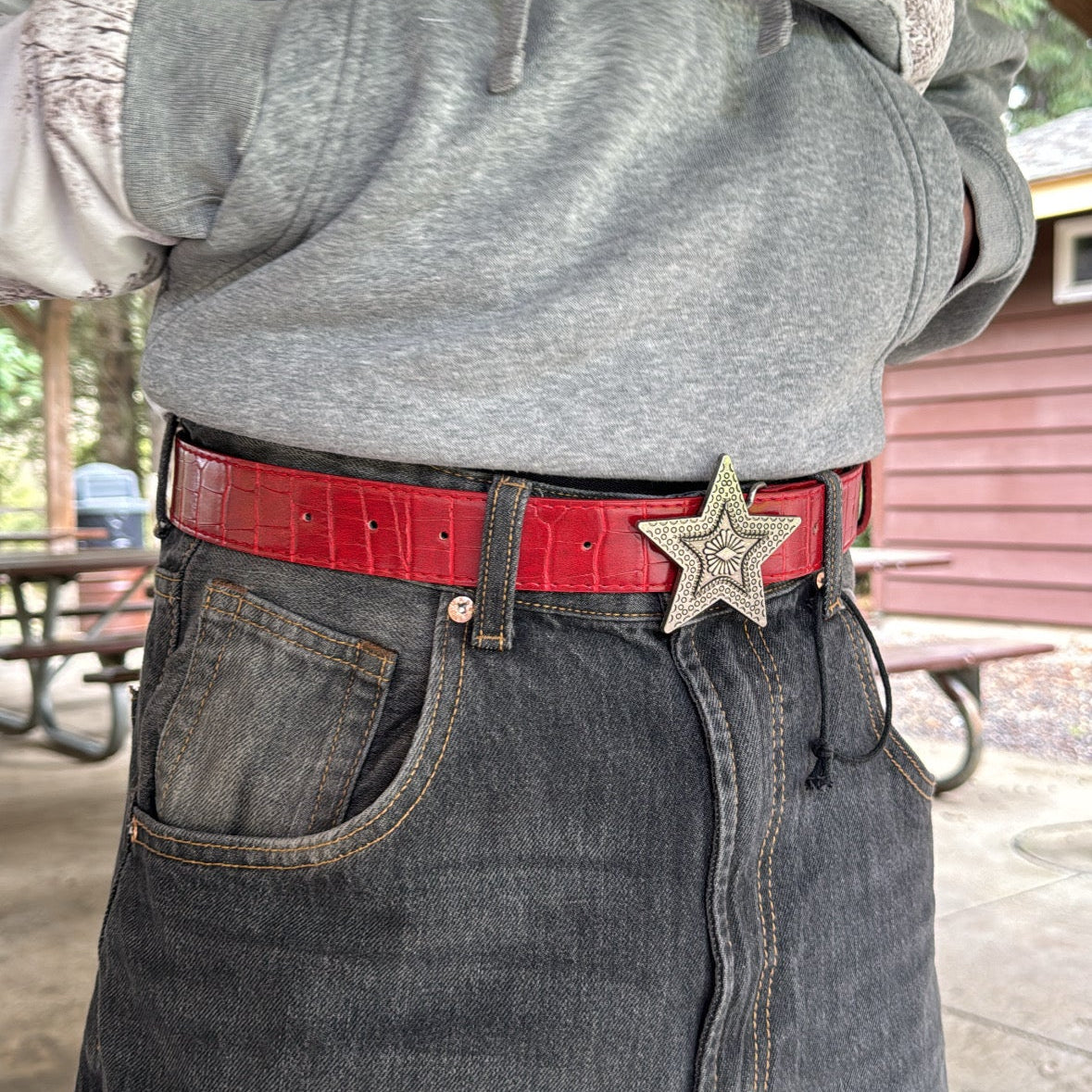 IGNRNT STUDIOS Red Croc Star Buckle Belt – Vintage Western Style