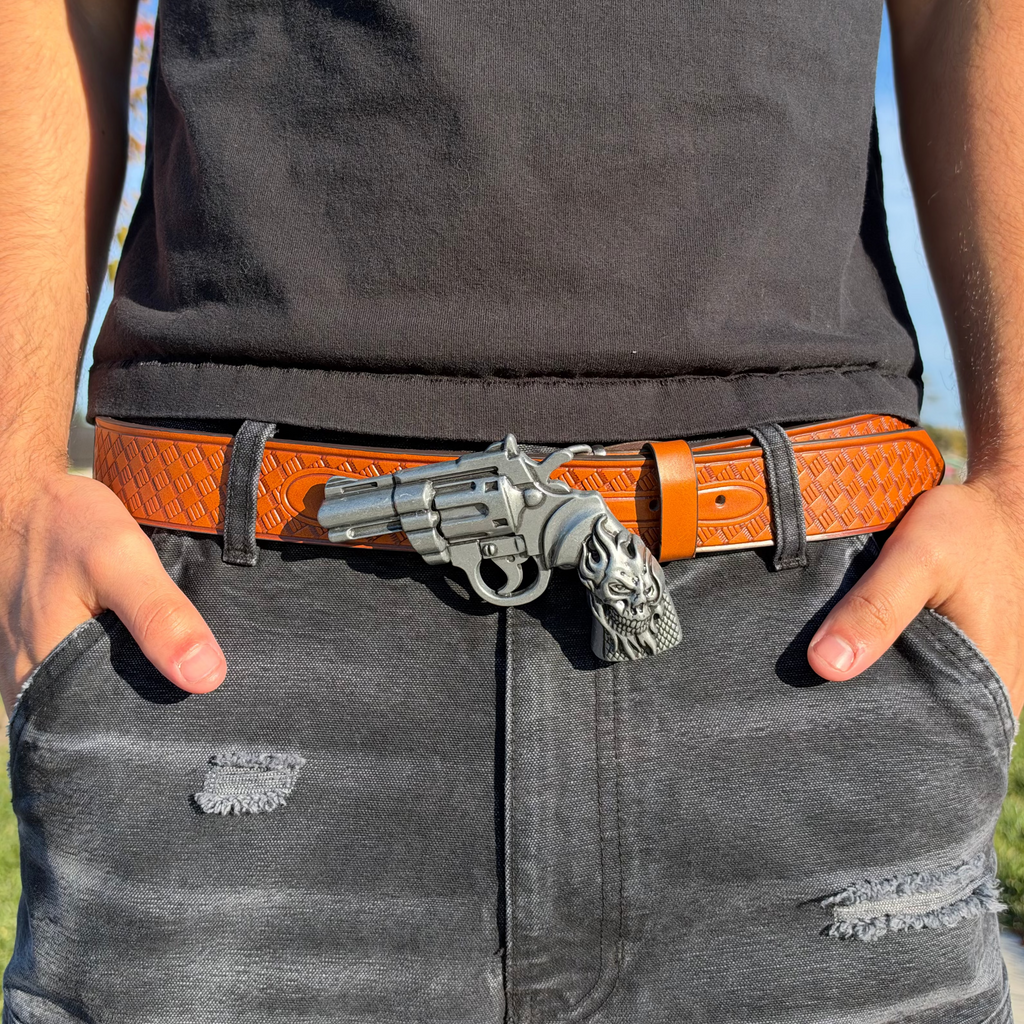 IGNRNT Studios Vintage Tan Western Revolver Belt – Silver / Tan