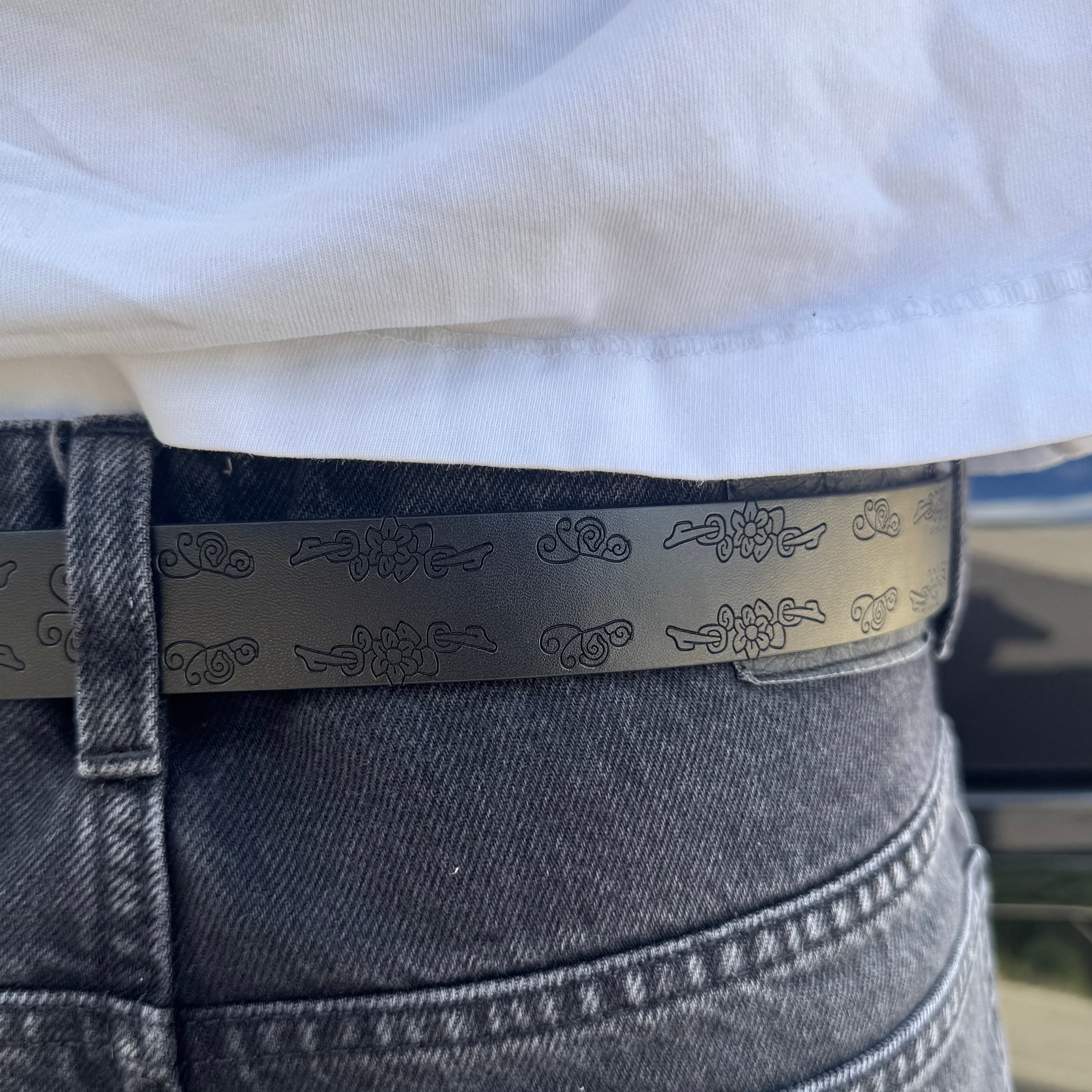 IGNRNT Studios Vintage Floral Engraved Leather Belt – Black