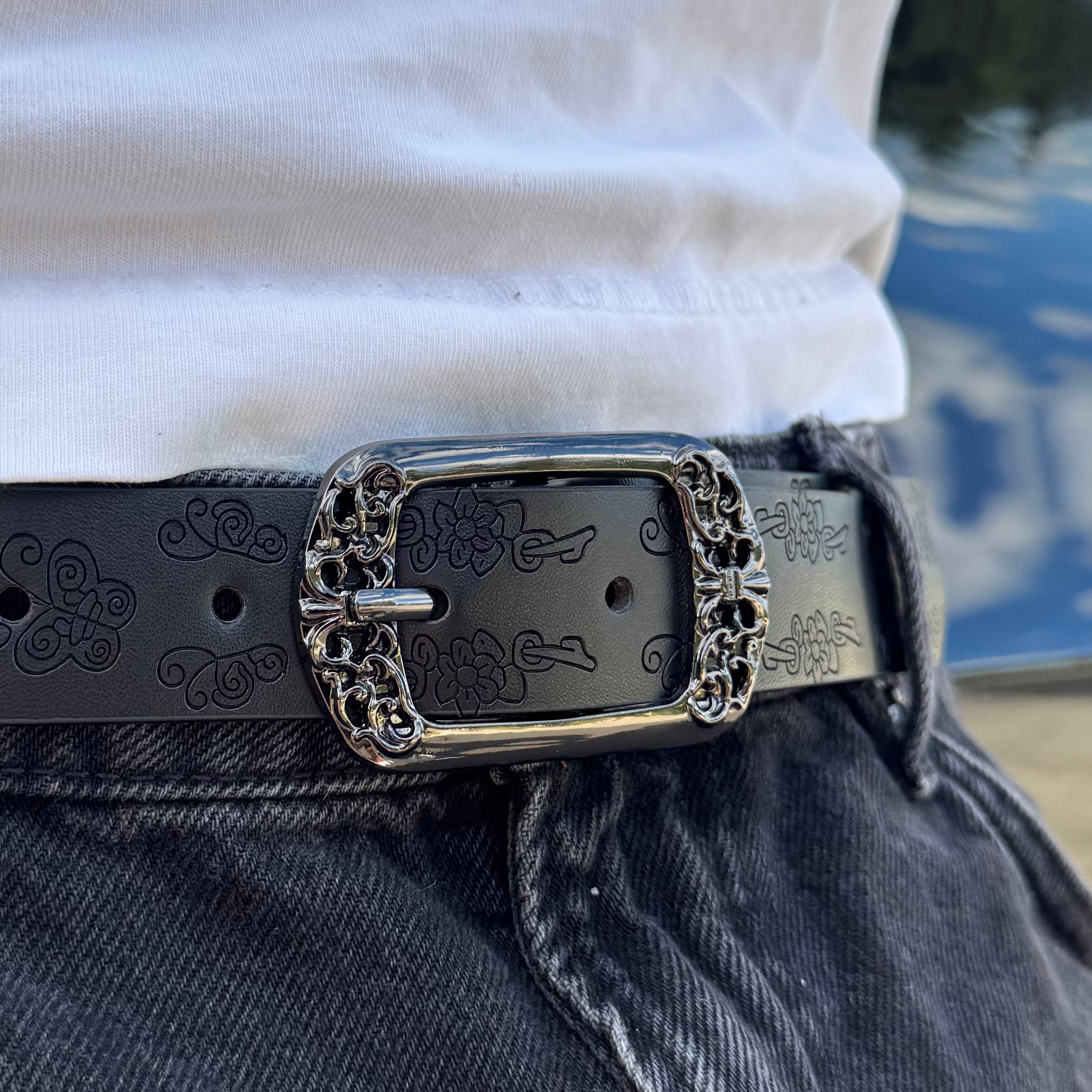 IGNRNT Studios Vintage Floral Engraved Leather Belt – Black