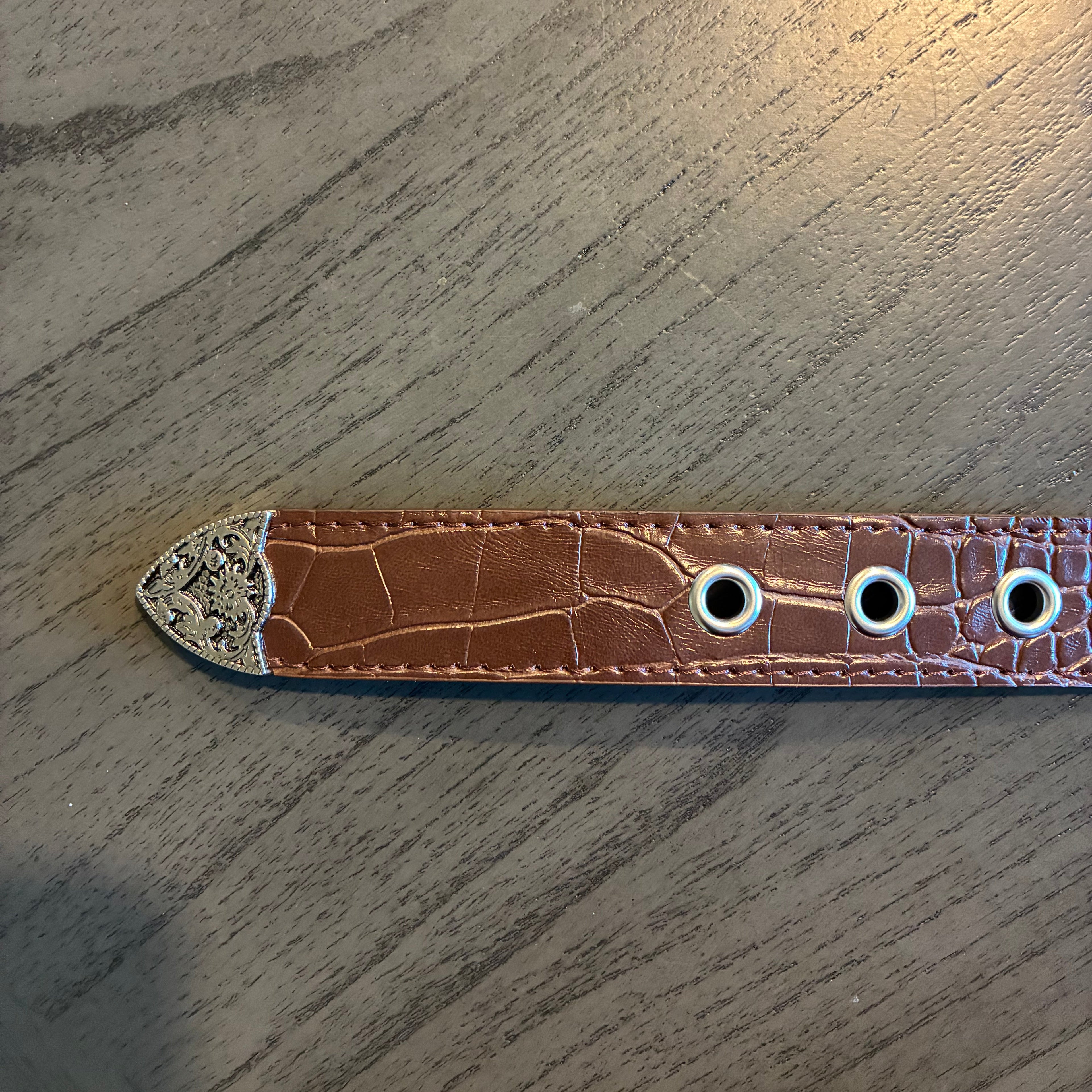 IGNRNT Studios Brown Croc Western Belt – Silver Buckle